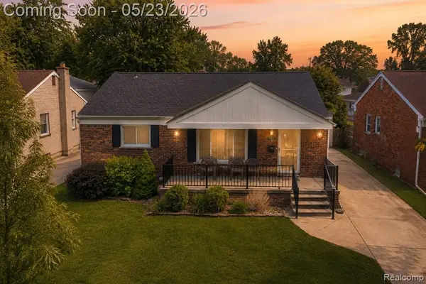 15606 Richmond, Southgate, MI 48195