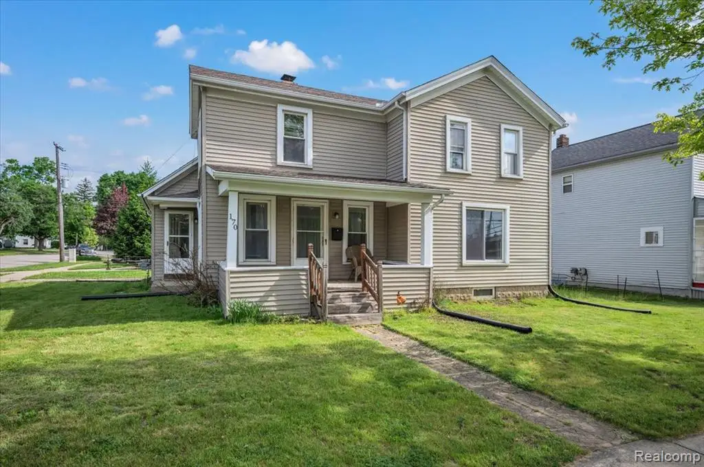170 W 4th, Imlay City, MI 48444 - #1