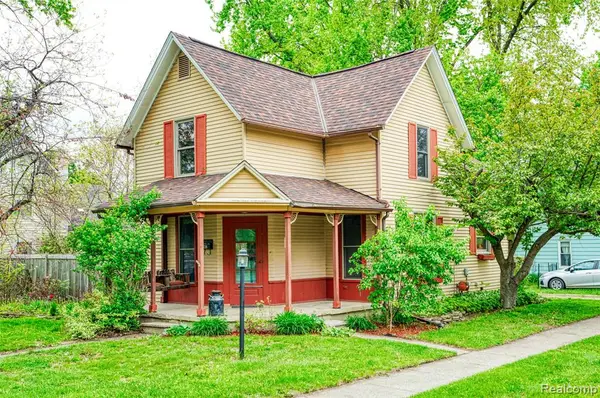 238 E Washington, Howell, MI 48843