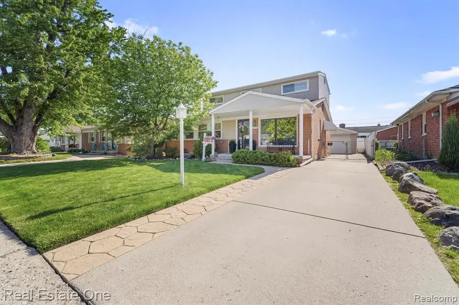 16037 Cameron, Southgate, MI 48195 - #2