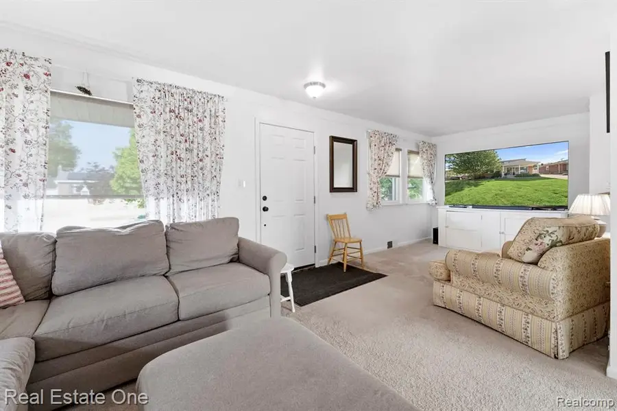 16037 Cameron, Southgate, MI 48195 - #3