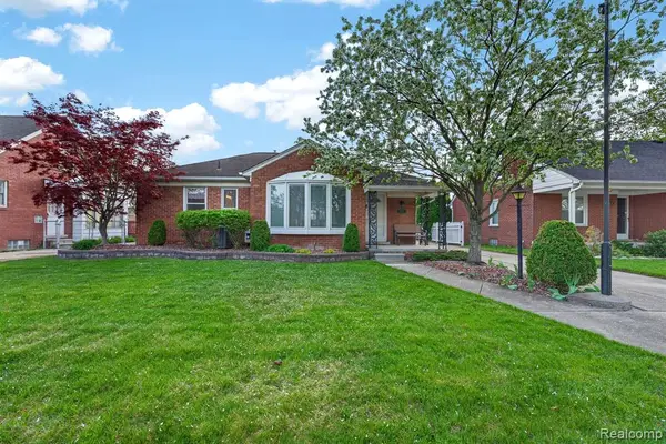 2315 19th, Wyandotte, MI 48192