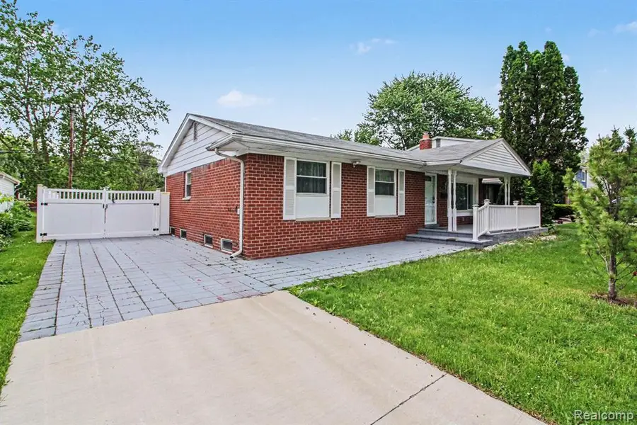 2177 Alexander, Troy, MI 48083 - #2