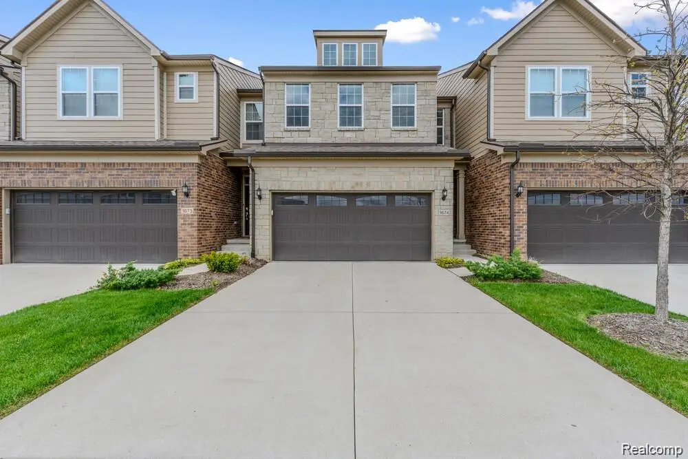 1674 Addison, Walled Lake, MI 48390 - #1