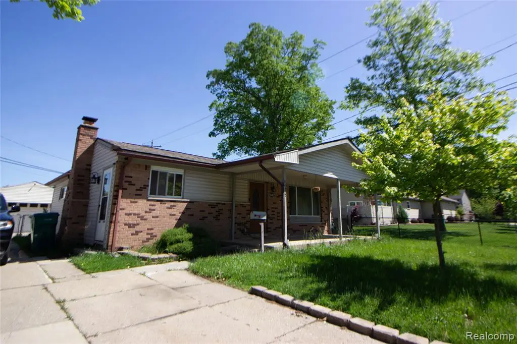 30422 Leroy, Romulus, MI 48174 - #1