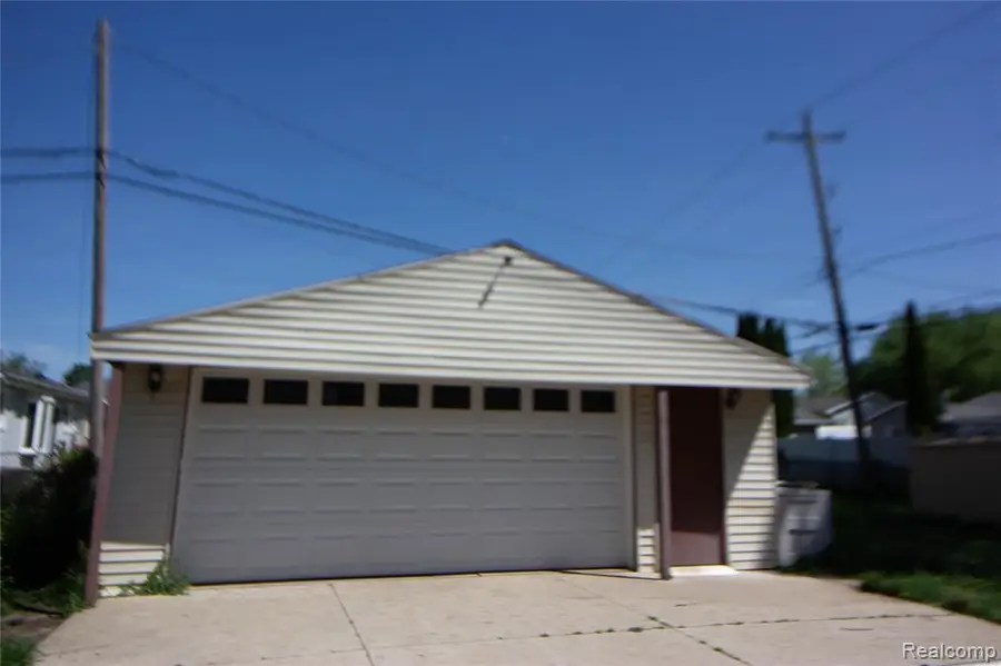 30422 Leroy, Romulus, MI 48174 - #3