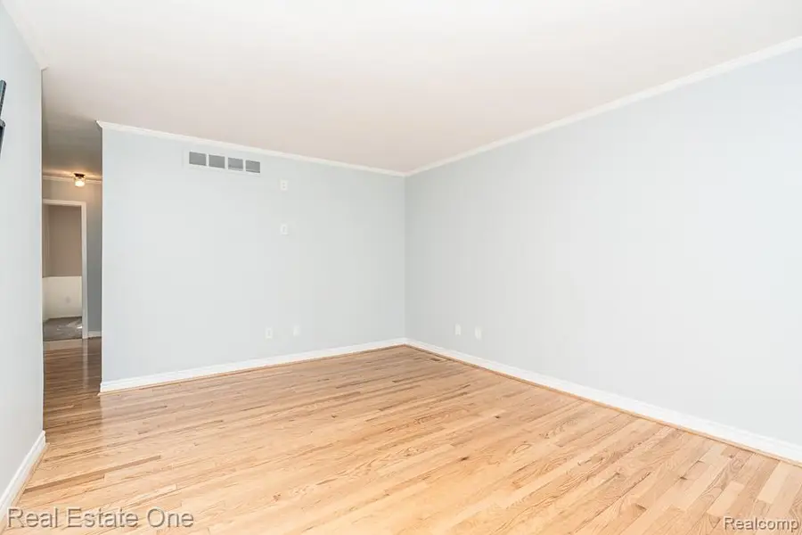 1157 Meadowcrest, Waterford, MI 48327 - #3