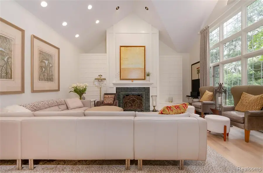 4054 Cranbrook, Bloomfield Hills, MI 48301 - #3