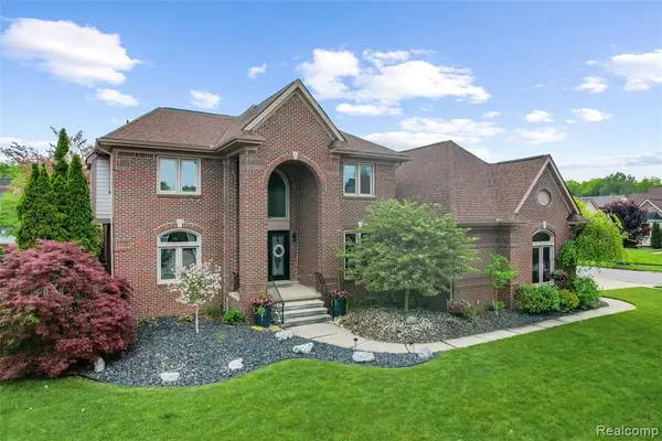 45523 Muirfield, Canton, MI 48188