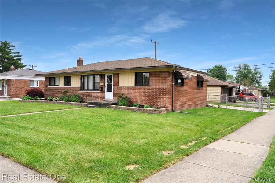33395 Florence, Garden City, MI 48135 - #2