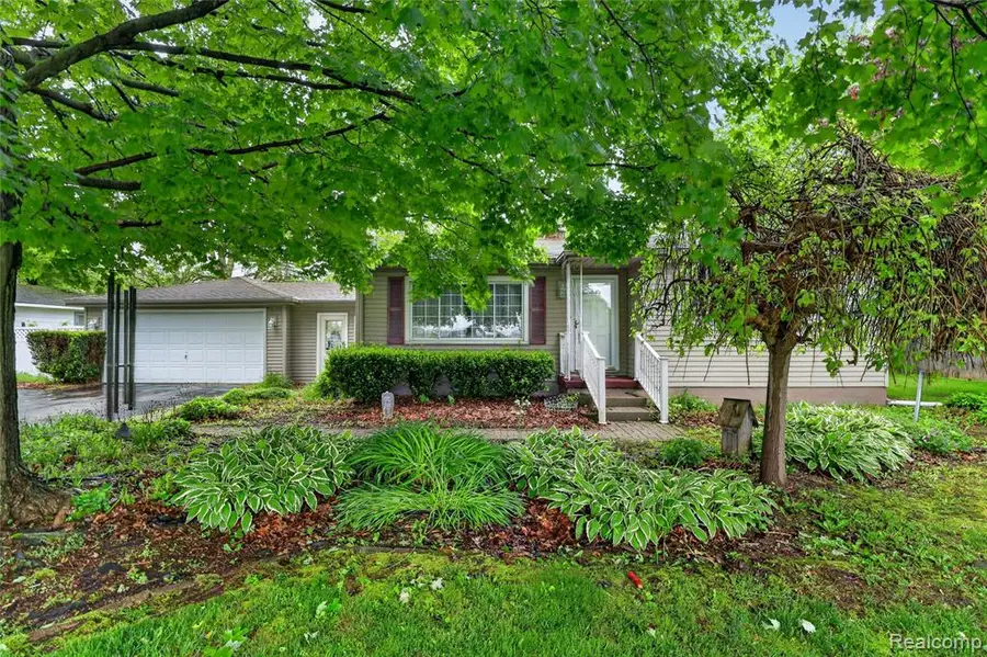 5090 Torrey, Flint, MI 48507 - #2