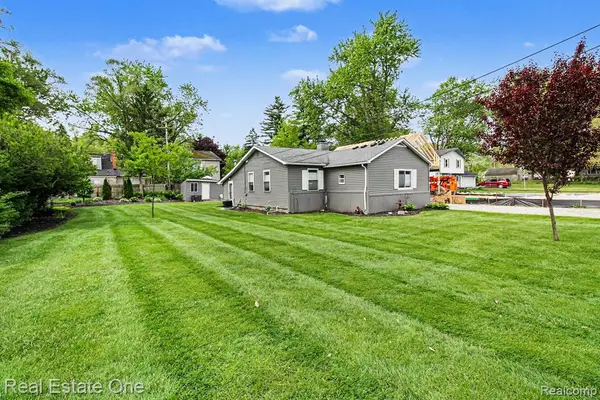 2200 Davista, Highland, MI 48356