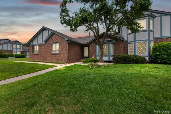 45511 Dover, Macomb, MI 48044