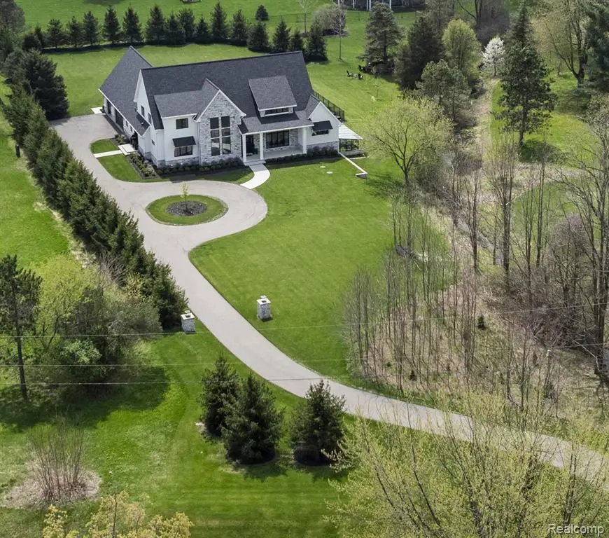 8439 Holcomb, Clarkston, MI 48348 - #3
