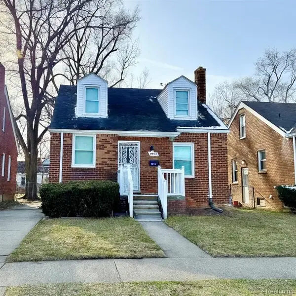 8719 Canyon, Grosse Pointe, MI 48236