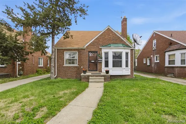 18260 Strathmoor, Detroit, MI 48235