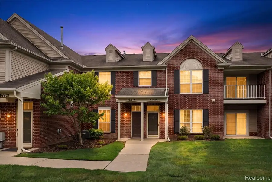26917 Carrington, Harrison Township, MI 48045 - #2