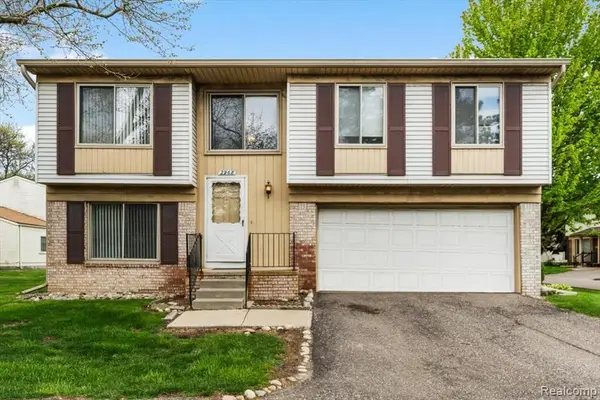 2968 Roundtree, Troy, MI 48083