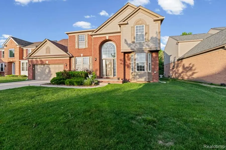 33868 Monterra, Sterling Heights, MI 48312 - #2