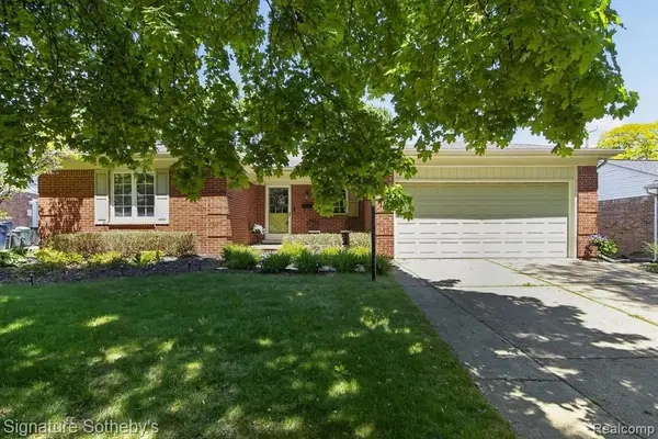 1782 Nantucket, Plymouth, MI 48170