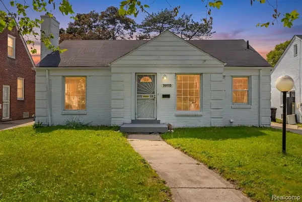 20033 Sorrento, Detroit, MI 48235