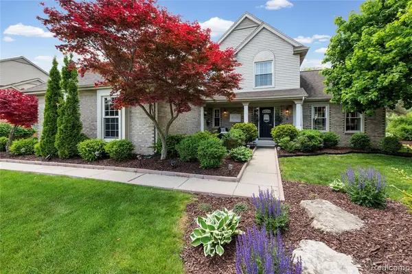 1051 Wellington, Canton, MI 48187