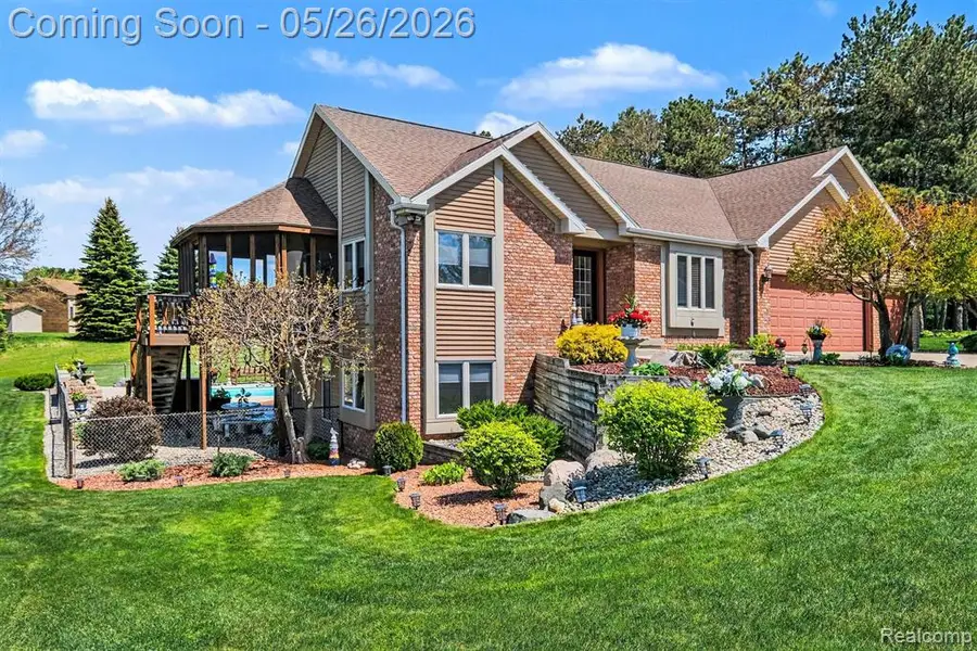 408 N Outlook, Perry, MI 48872 - #3
