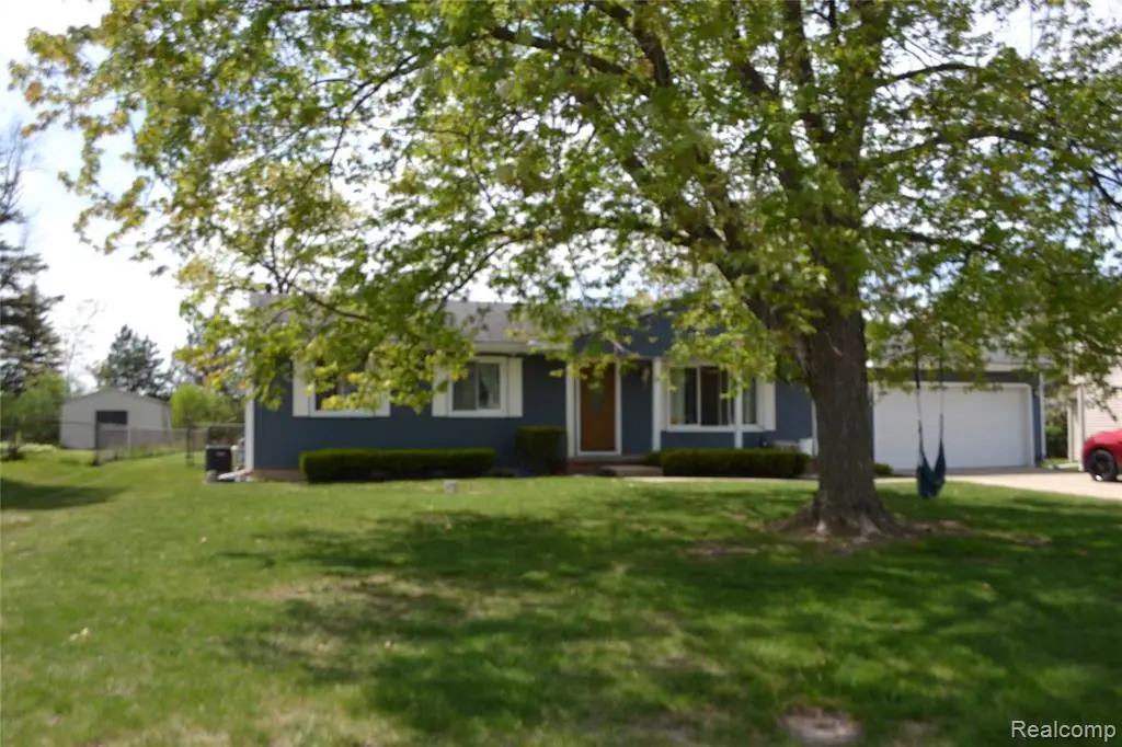 5448 Fairview, Grand Blanc, MI 48439 - #1