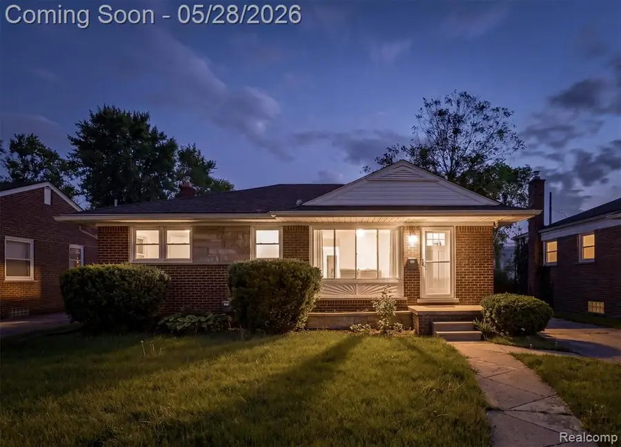 29218 Ursuline, Saint Clair Shores, MI 48081 - #2