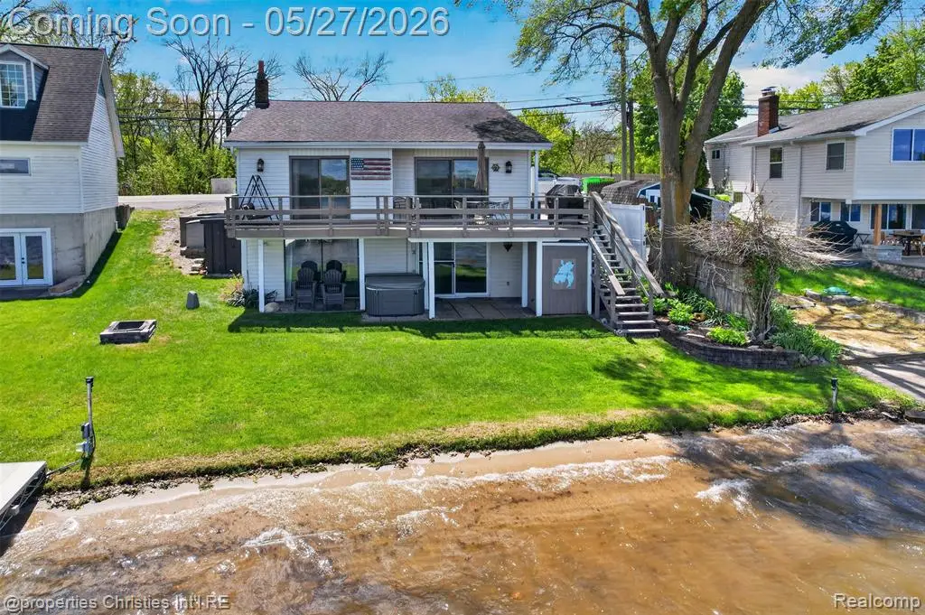 9696 Elizabeth Lake, White Lake, MI 48386 - #1