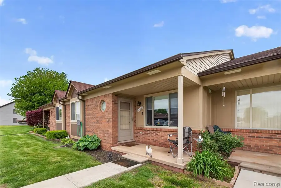 17207 Kingsbrooke, Clinton Township, MI 48038 - #3