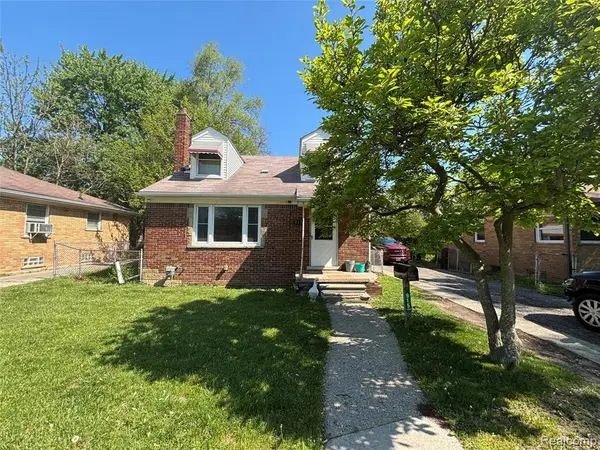915 E 14 Mile, Commerce Twp, MI 48017