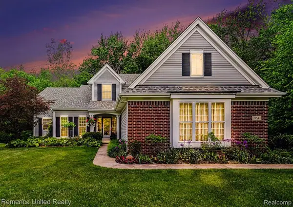 854 Weeping Willow, Howell, MI 48843