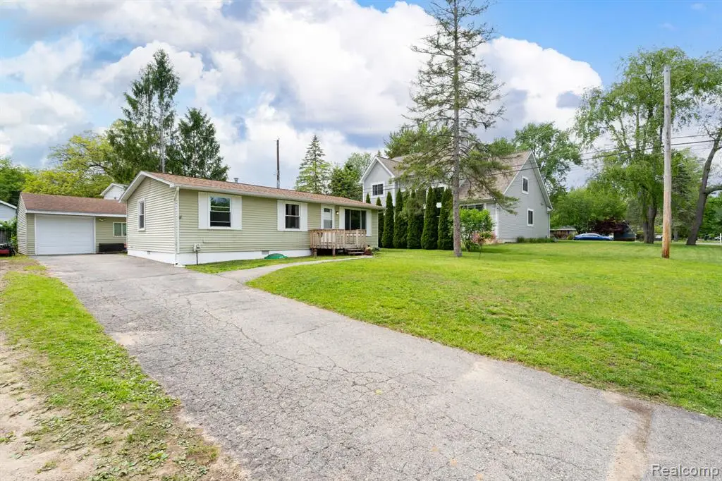 1887 Evona, Wixom, MI 48393 - #1