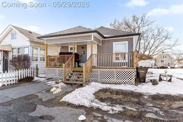 9365 Quincy, Detroit, MI 48204