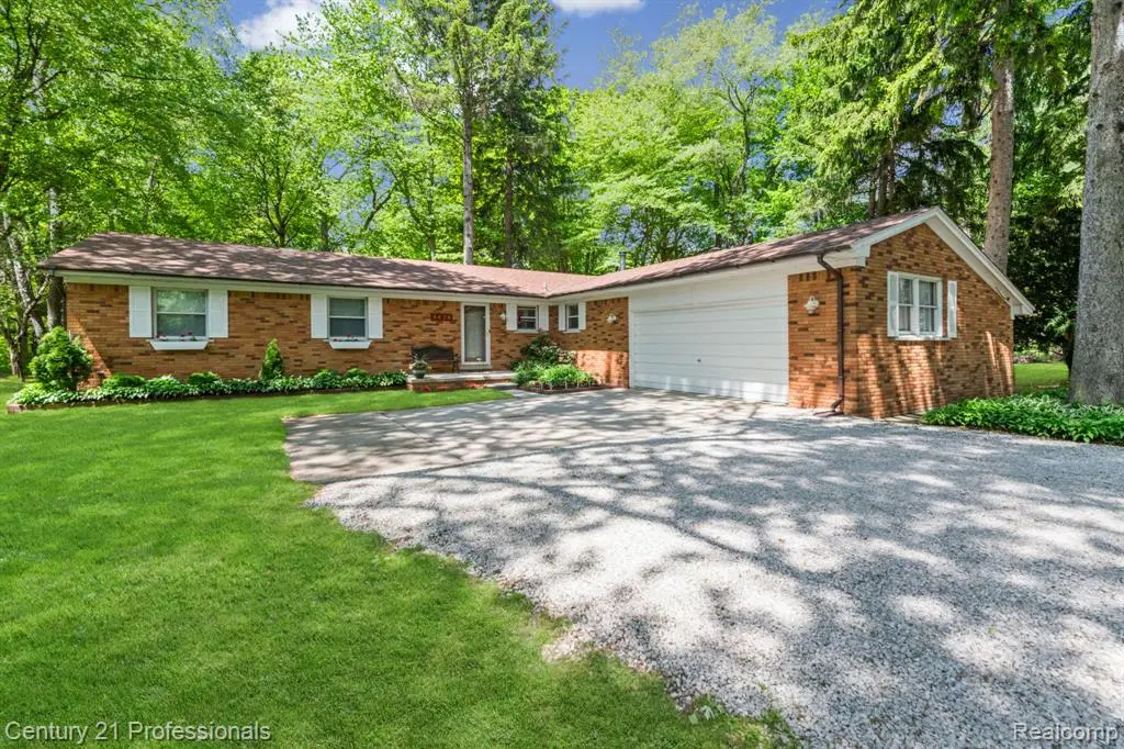 8638 Stone, Clay, MI 48001 - #1