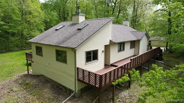 8180 Tipsico, Holly, MI 48442