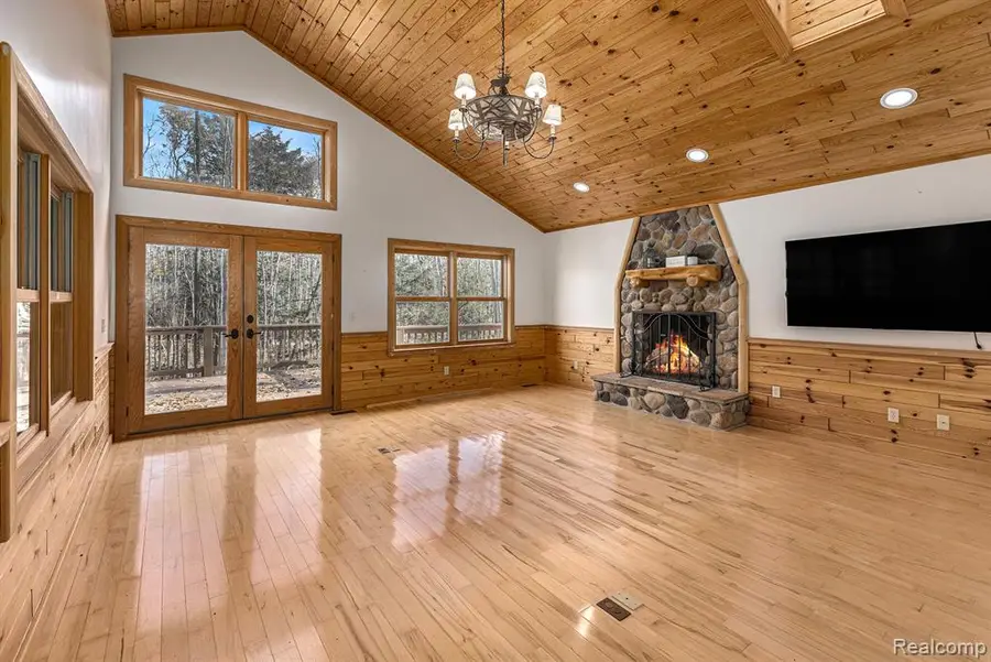 2446 Spayde, Charlevoix, MI 49720 - #3