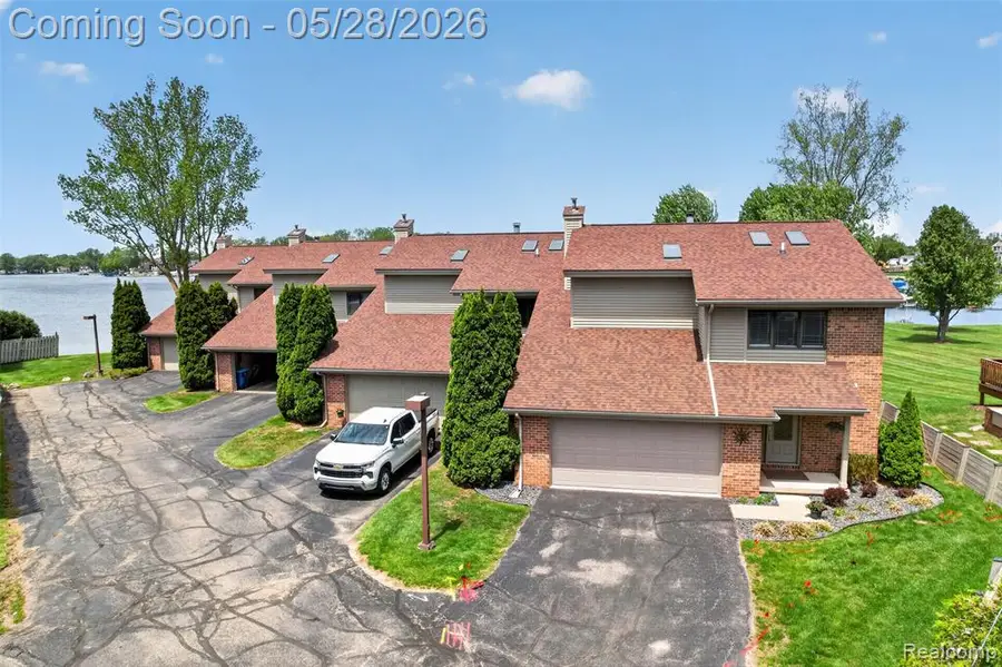 2214 Bowles, Fenton, MI 48430 - #3