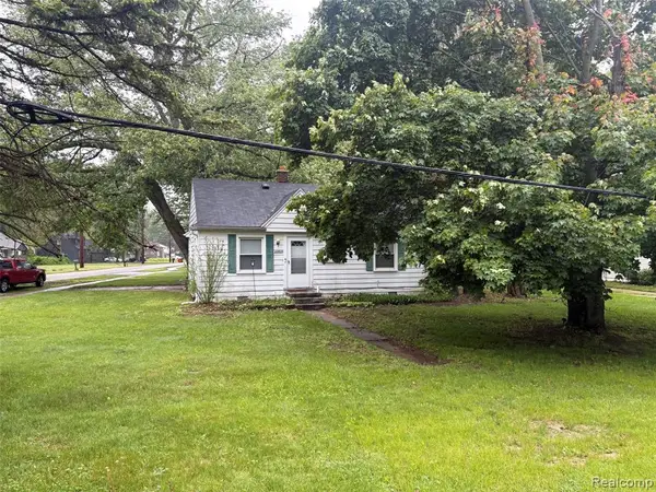 22517 Berg, Southfield, MI 48033