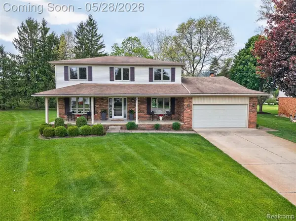 3411 Foxhollow, Washington, MI 48094