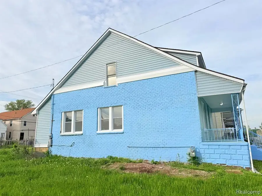 5041 Edwin, Hamtramck, MI 48212 - #3