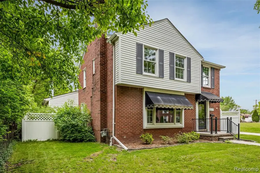 2357 21st, Wyandotte, MI 48192 - #2