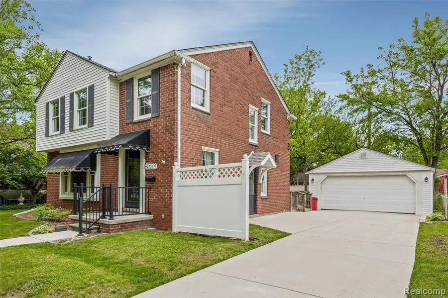 2357 21st, Wyandotte, MI 48192 - #3