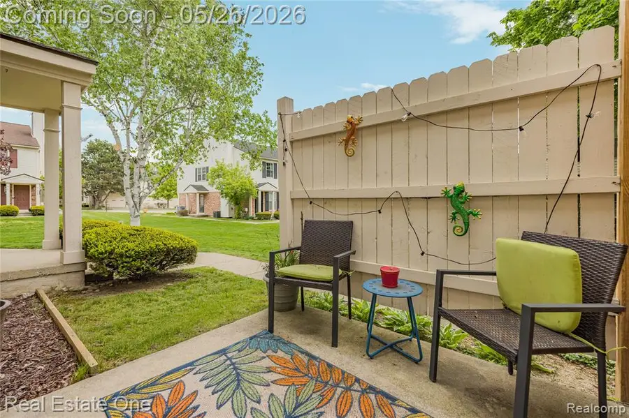 7736 Lake Ridge, Waterford, MI 48327 - #3