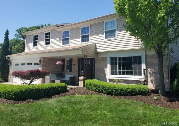 1847 Lyster, Troy, MI 48085