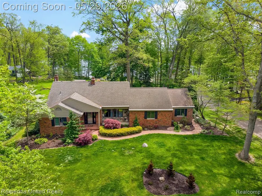 4375 Irene, Howell, MI 48843 - #2