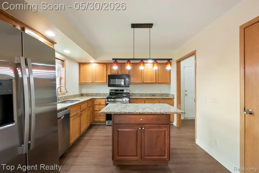 2018 John R, Troy, MI 48083 - #3