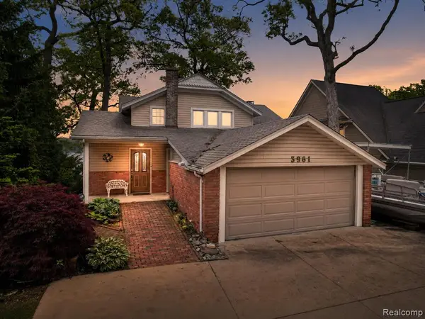 3961 Lakewood, Waterford, MI 48329