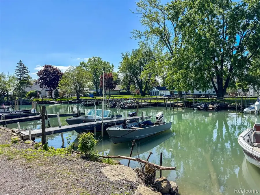 River Ln River Lane Boat Wls, Grosse Ile, MI 48138 - #2